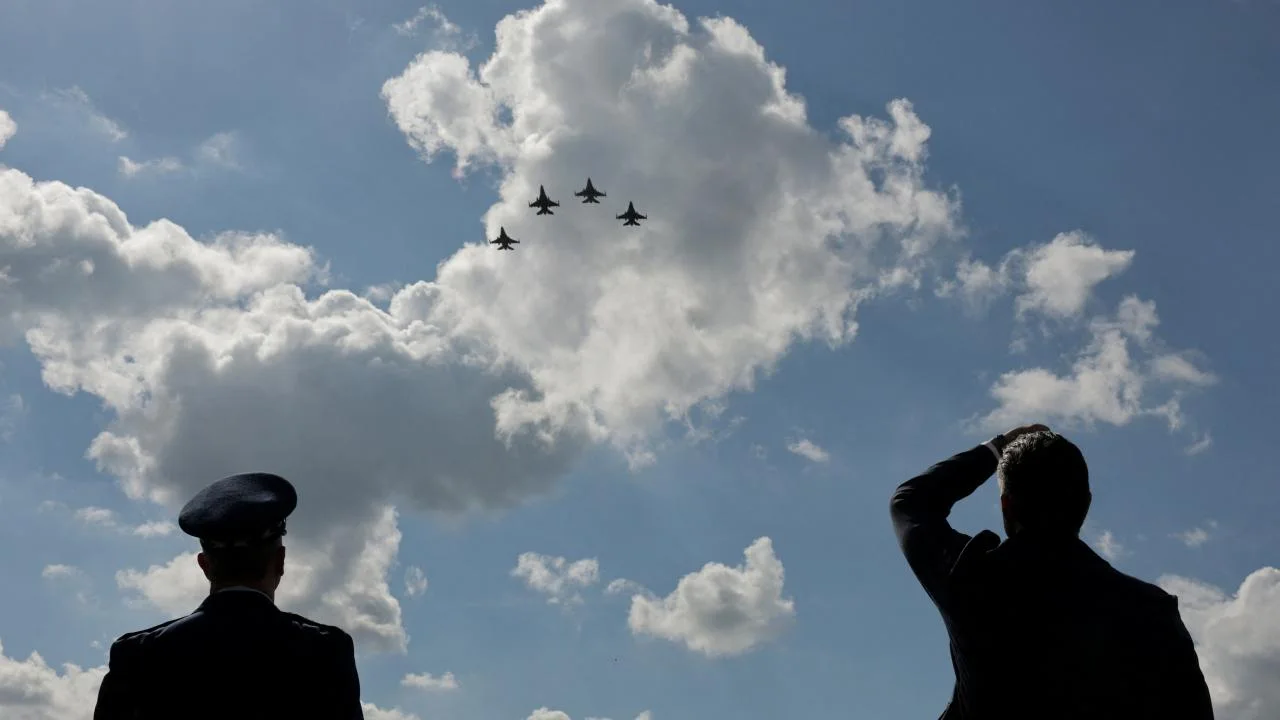 ABD'li Senatör Tom Cotton, Pentagon'a Askeri Tedarik Zincirlerinin Güvenliğini İnceleme Çağrısında Bulundu