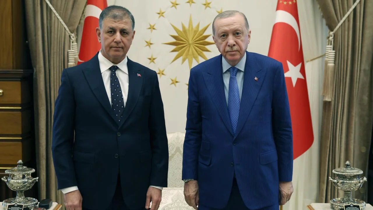 Cumhurbaşkanı Erdoğan, İzmir Büyükşehir Belediye Başkanı Cemil Tugay'ı kabul etti