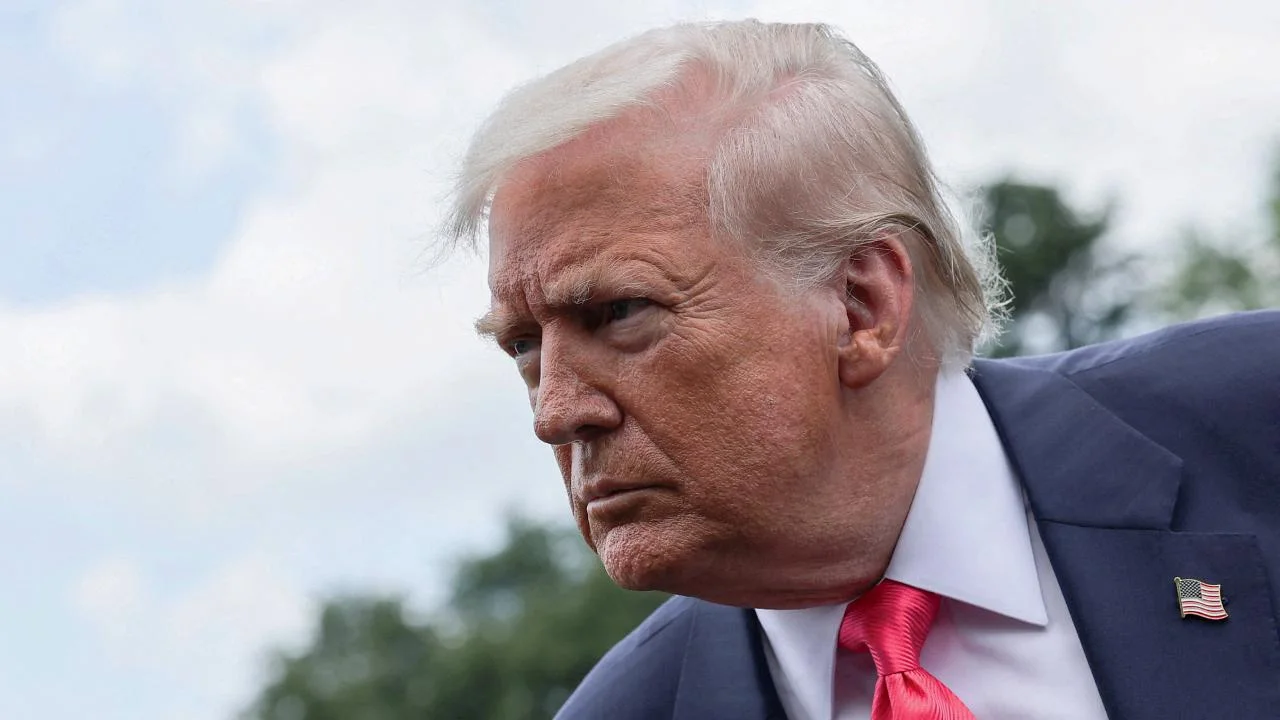 Trump: İran sonunda pes edecek, Hürmüz'den rekor petrol akışı var